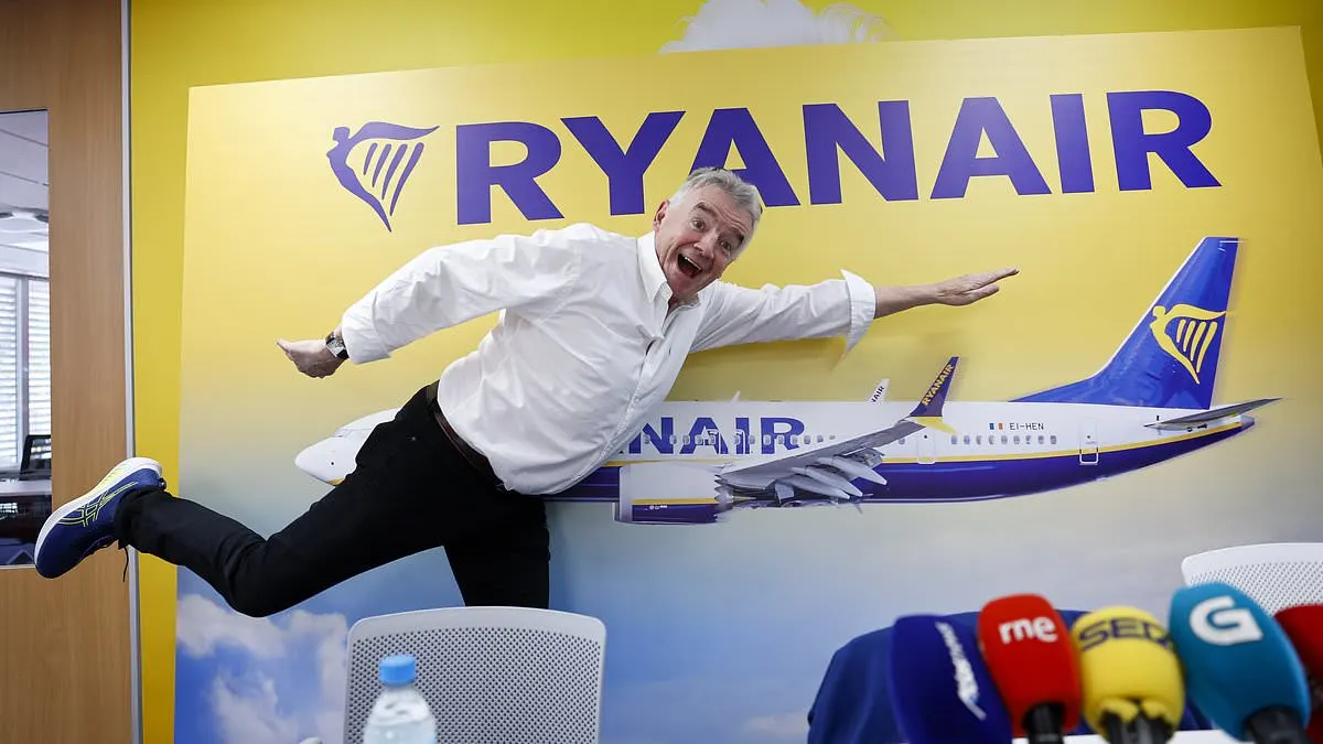 Ryanair CEO Michael O'Leary Faces Shareholder Bonus Revolt