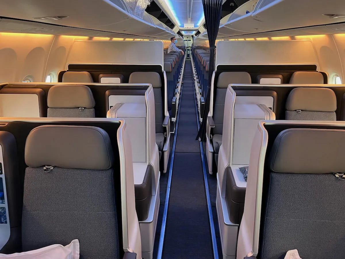 Flydubai Upgrading 21 Boeing 737 MAX 8s to Flat Bed Seats