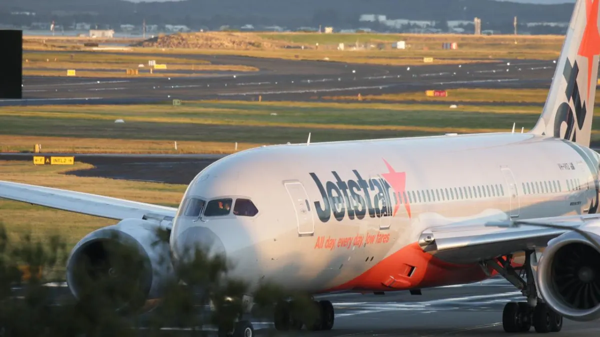 Jetstar Launches 'Life's a Beach Sale' with $49 Fares in Australia
