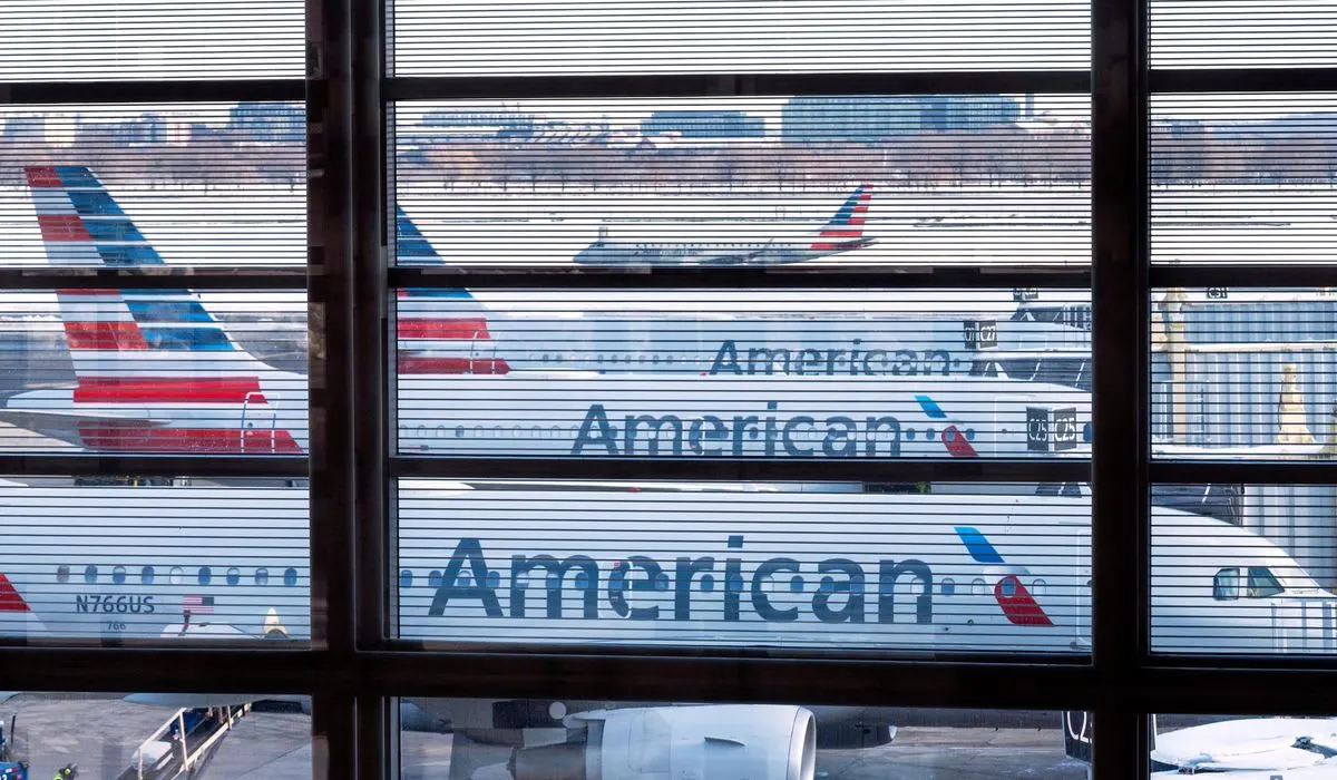 AA Flight 5318 Lands in Kansas City After Cabin Smoke