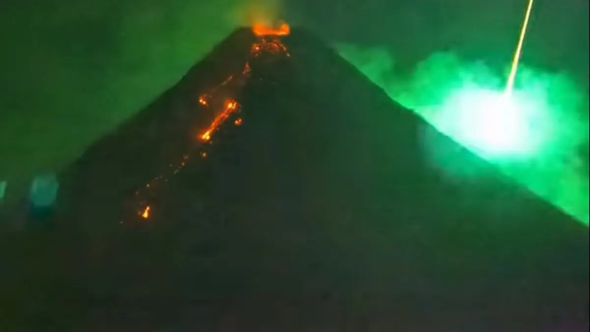 Mount Mayon Meteor Strike: Satellite Glint, Not UFO