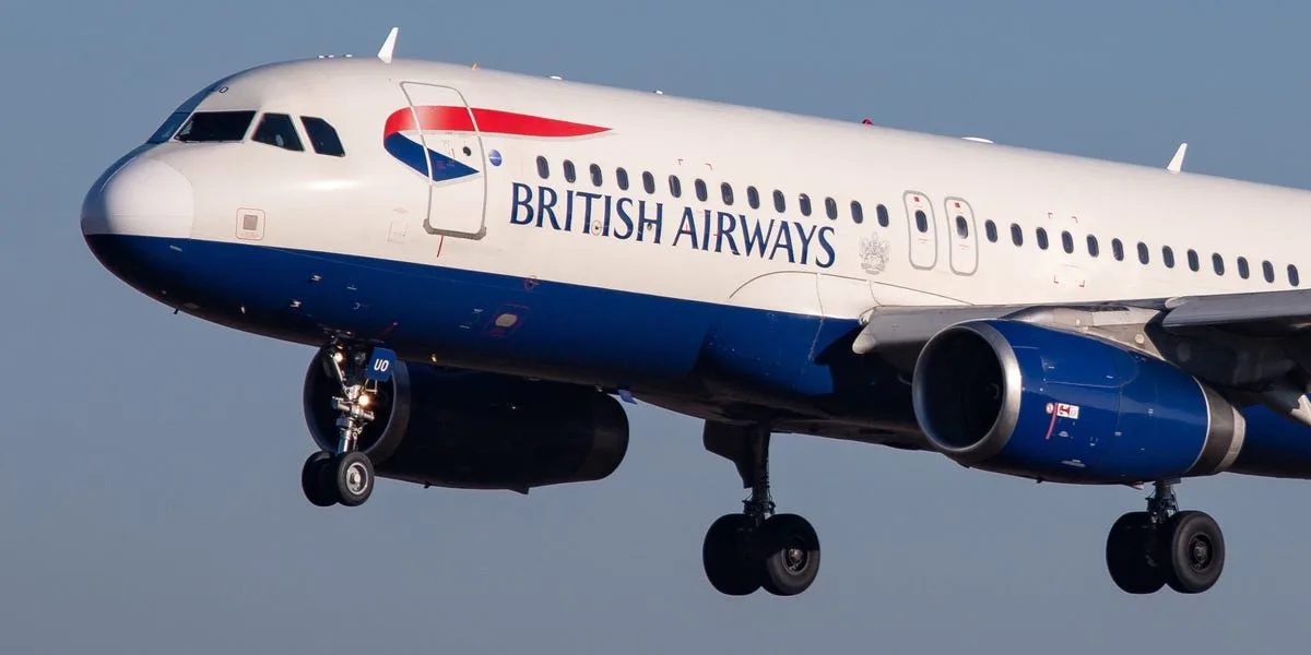 London Gatwick Airport Runway Blocked by British Airways A320