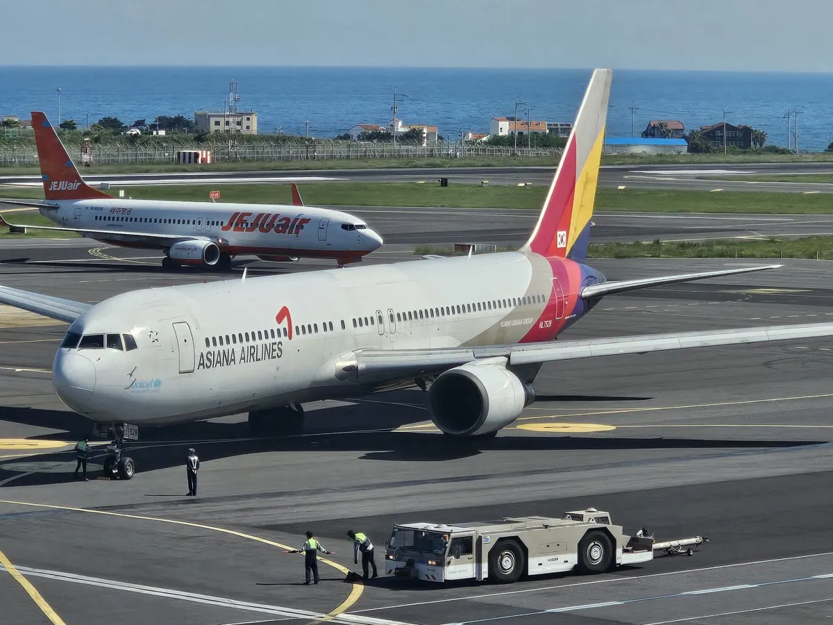 Asiana Retires Last Passenger Boeing 767-300 from World's Busiest Route