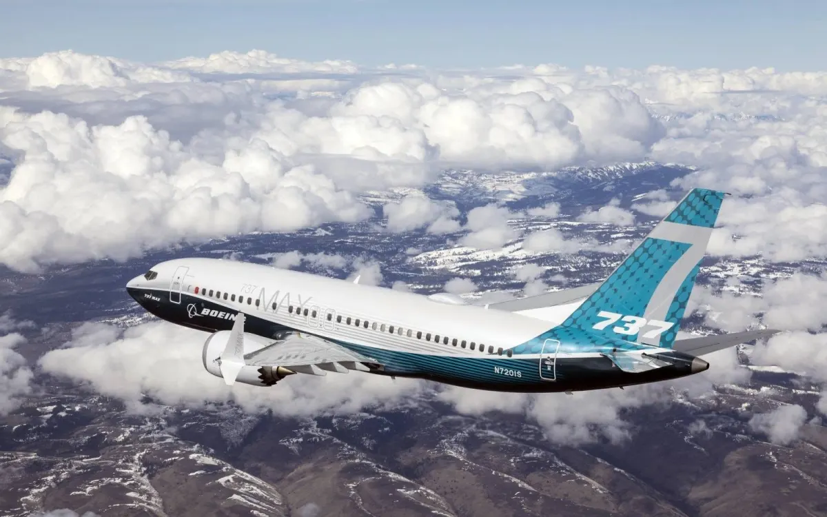 Boeing 737 MAX 7 Wins FAA Certification