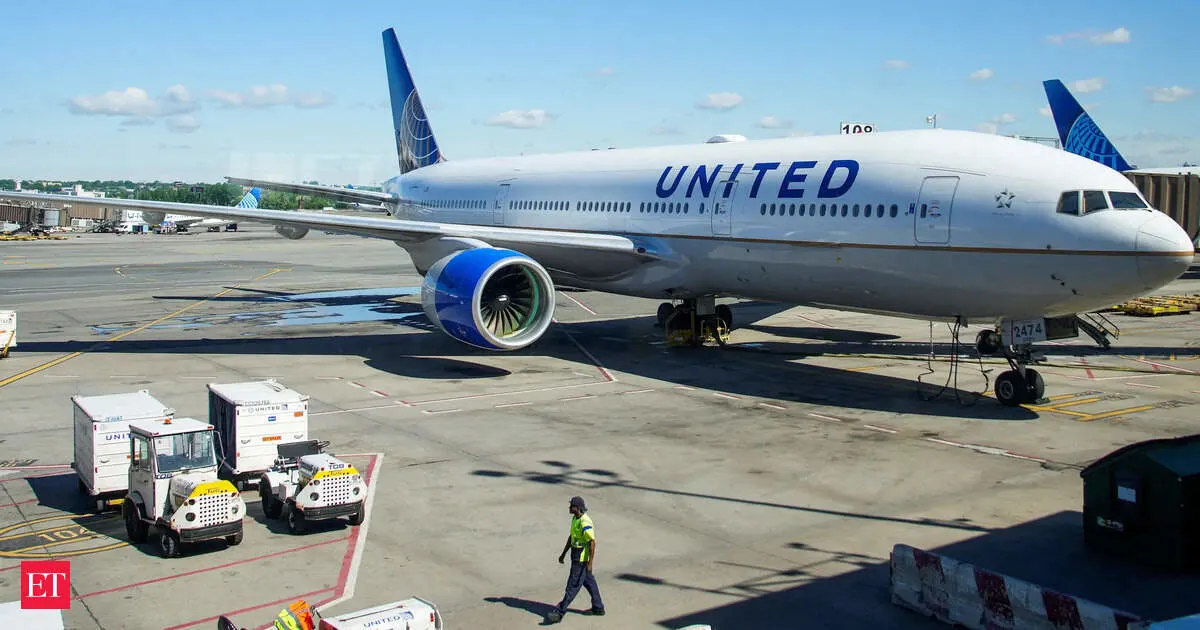 Severe Storms Disrupt Easter Travel; Over 1,000 US Flights Canceled