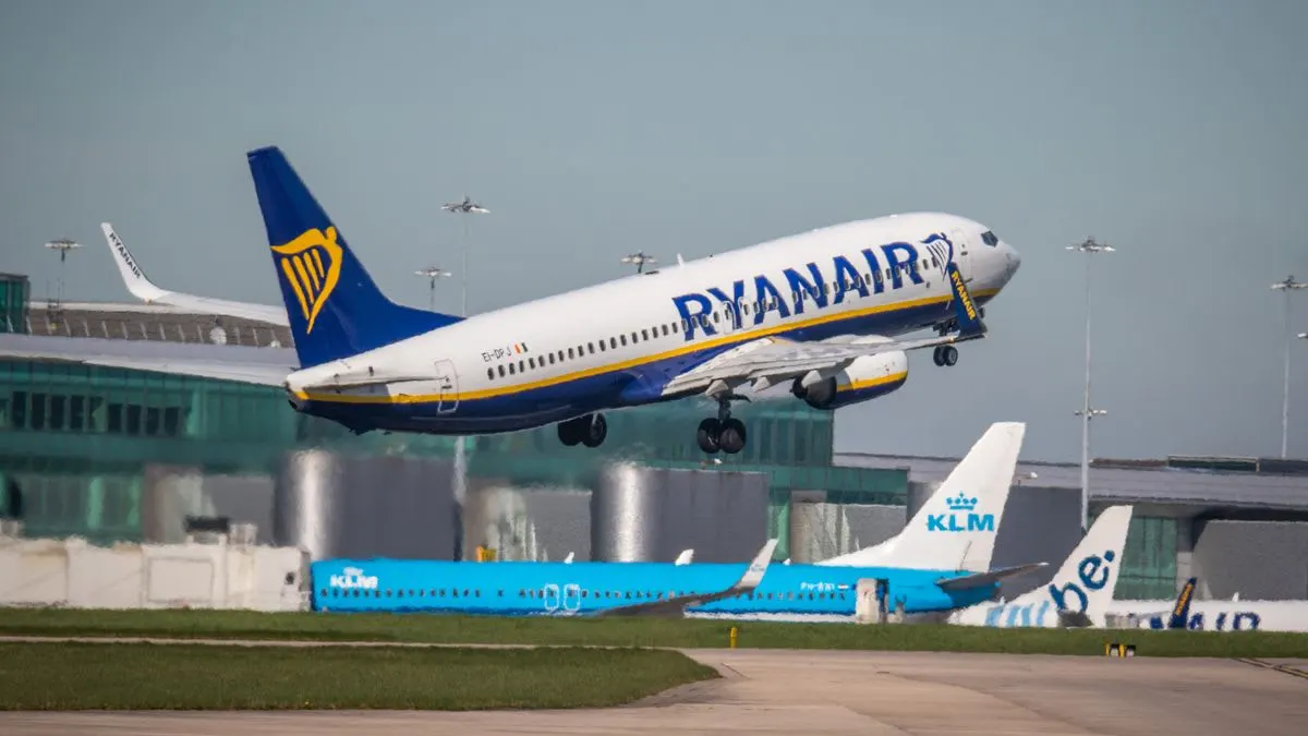 Ryanair Flight FR4332 Diverts to Faro After Passenger Unrest
