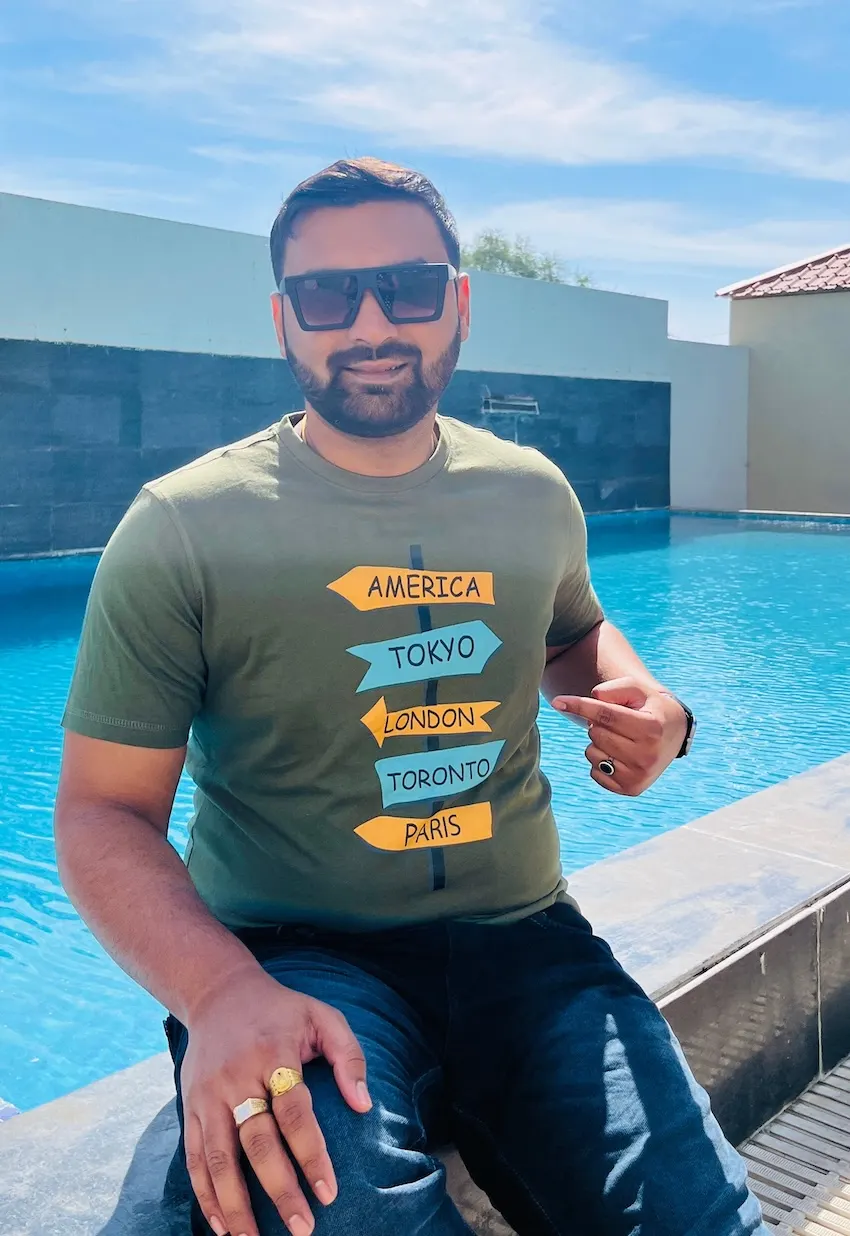 Hardik Vishwakarma, Co-Founder