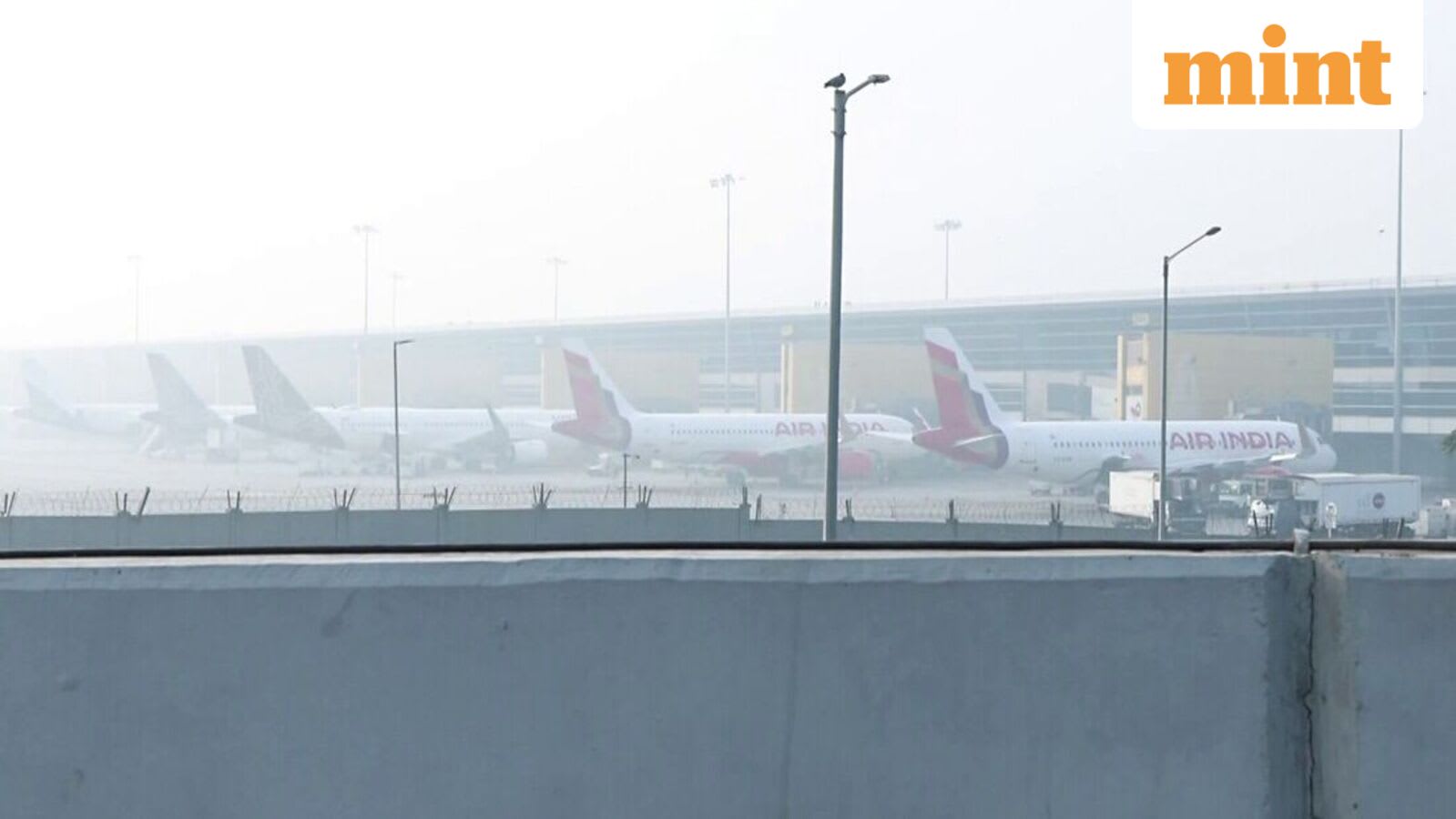 How Delhi's Dense Fog Will Impact IndiGo, Air India, and SpiceJet Flights Monday.