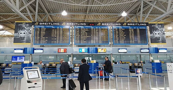 Catastrophic Radio Collapse Grounds All Flights Across Greece: Outdated ATC Systems Blamed