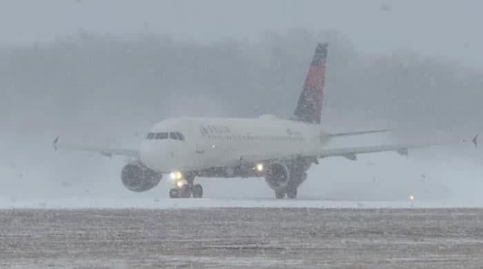 Northeast Storm Grounds Thousands: What This Means for Holiday Air Travel