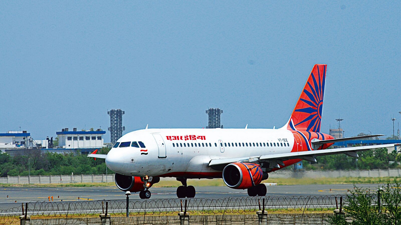 Why is Air India operating a Boeing 787-8 Dreamliner after repeated snags?