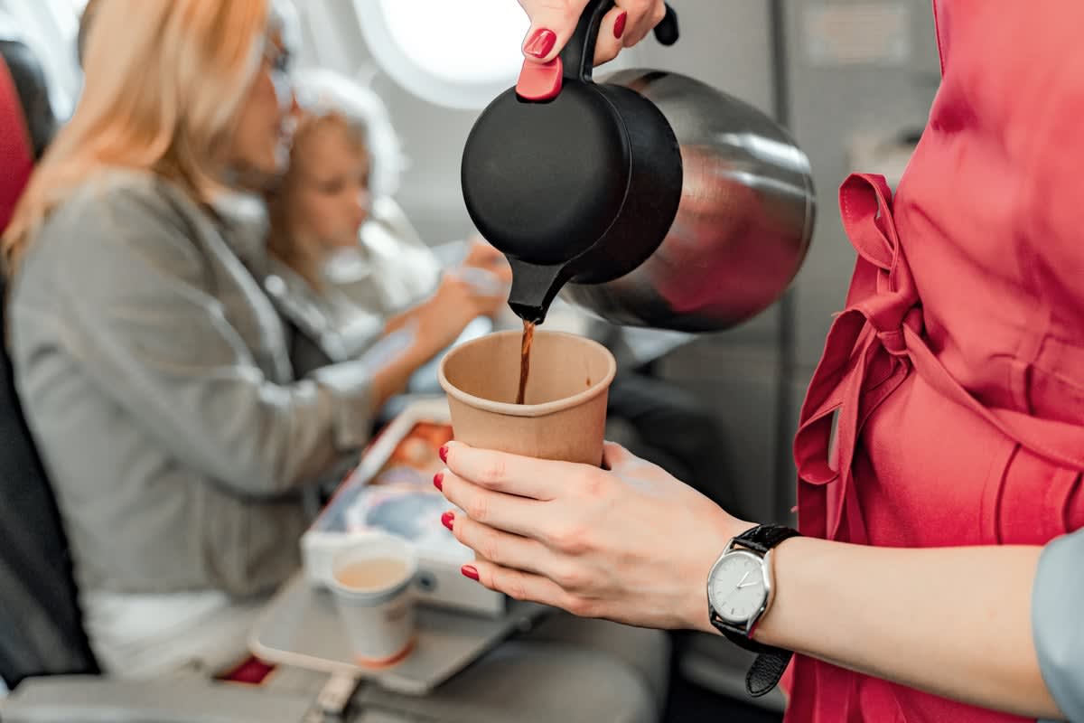 New Study Ranks US Airlines on Onboard Water Safety; Coffee Drinkers Wary