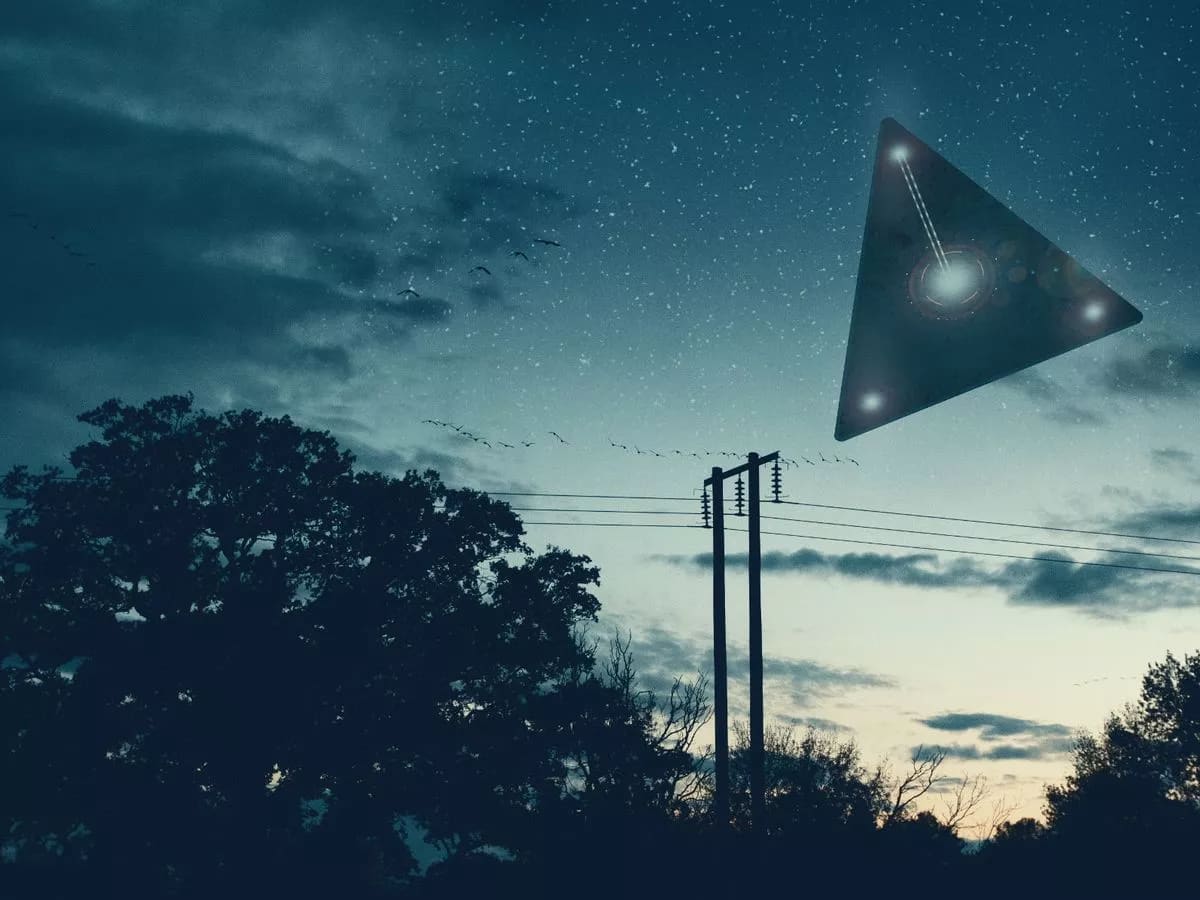 Historic UK Files Reveal Military Pondered Acquiring Black Triangle UFO Tech