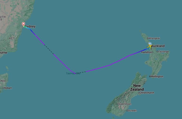 Qantas Flight Diverts to Sydney After Fatal Medical Event on Auckland-Perth Route.