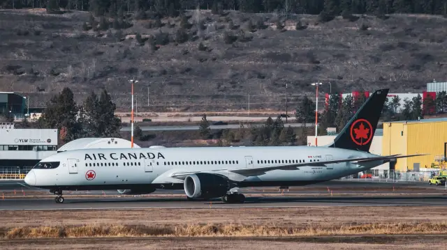 Boeing 787 Dreamliner Sets New Record at Kelowna International Airport