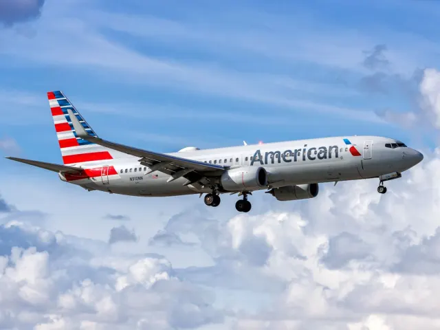 American Airlines Captain Reveals Most Disturbing Cockpit Sighting: Unauthorized Drones