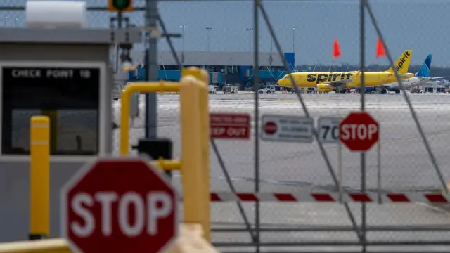 Spirit Airlines Shutdown Looms; Detroit DTW Faces Major Impact