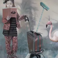 Le balai de la femme en rose
