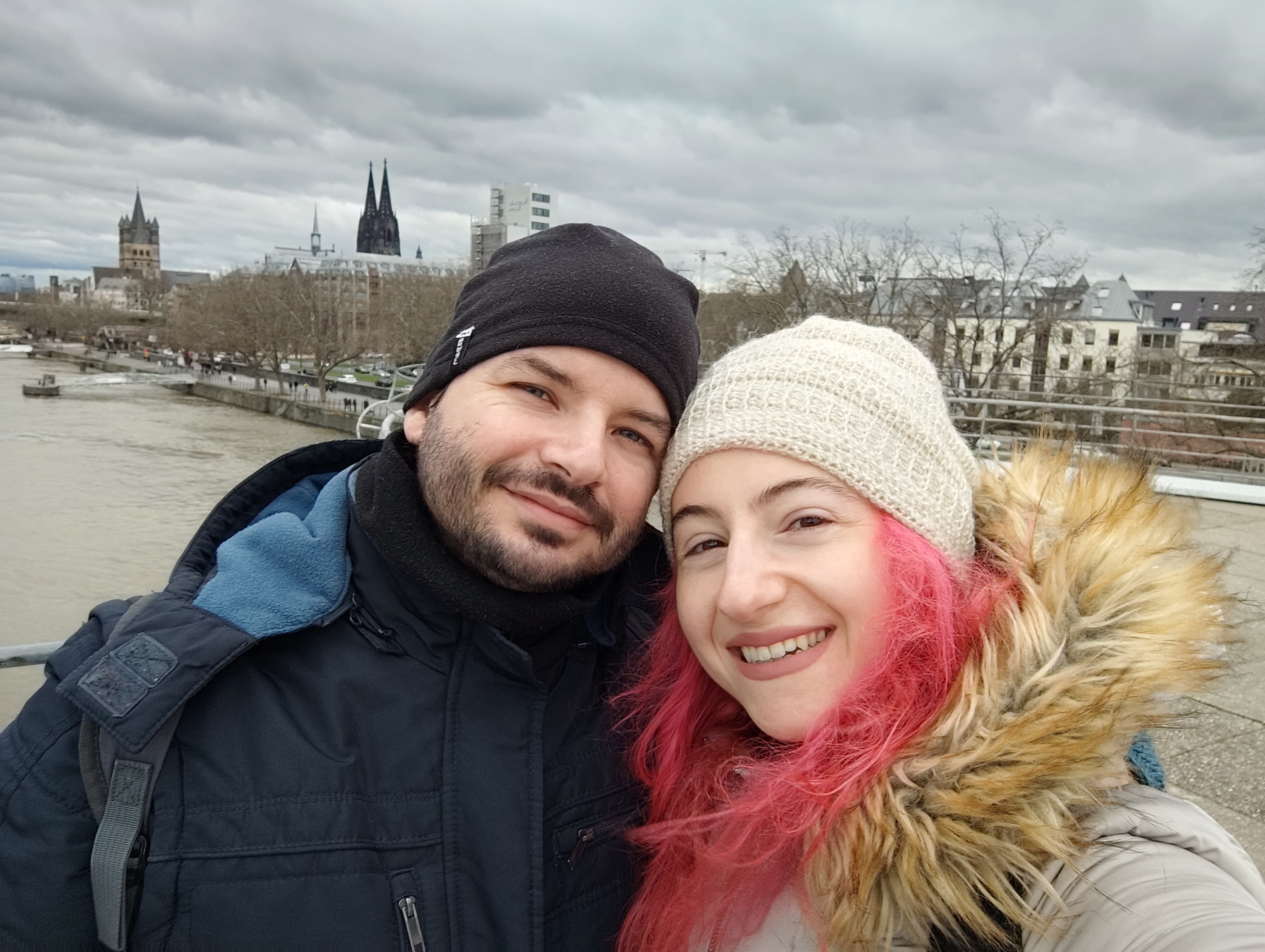 Köln Köprüsü ve Ren Nehri