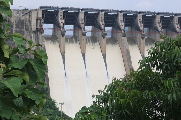 नर्मदा नदी पर सरदार सरोवर बांध, गुजरात