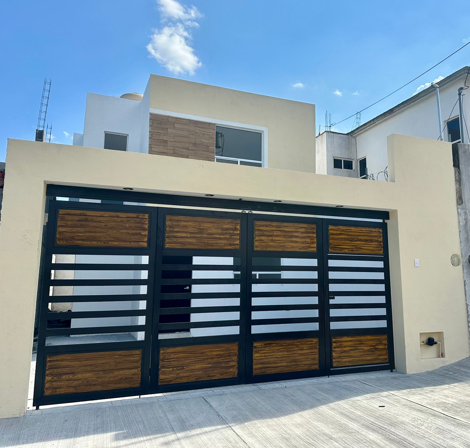Fraccionamiento Miguel Aleman - Casa en Venta