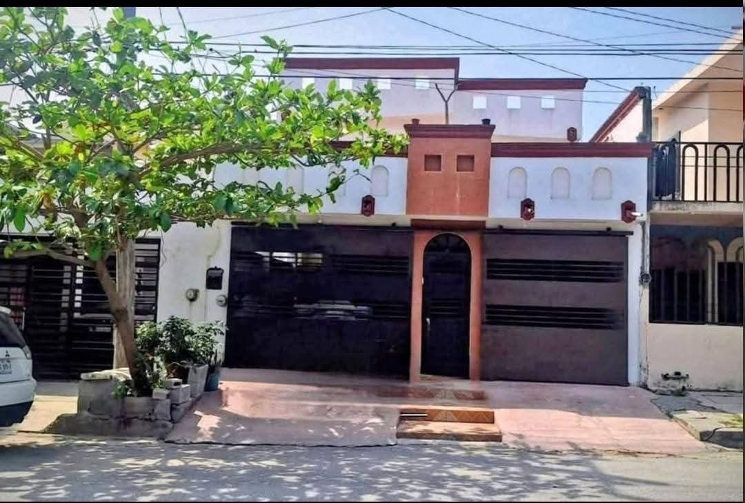 Fracc. Las Flores - Casa en Venta