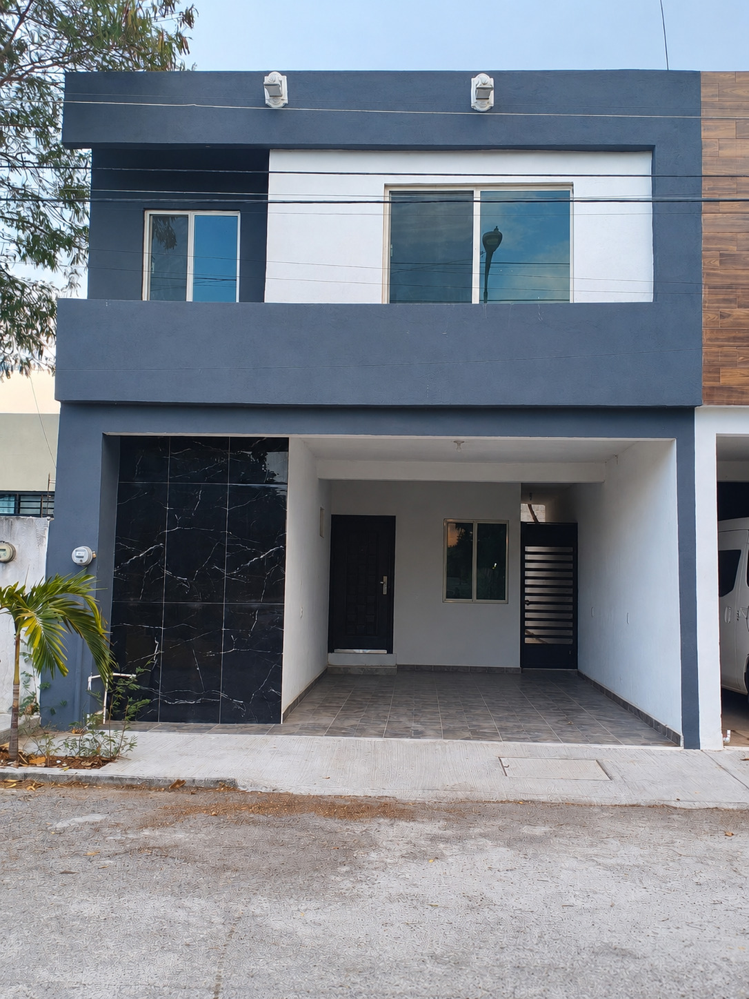 Casa en venta en Fraccionamiento La Presita con 3 recámaras