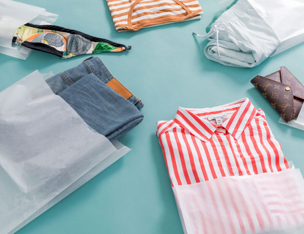 Cloth Packing Photo 9 Clothing Packaging Ideas to Pack Clothes (2024) - Box Agency