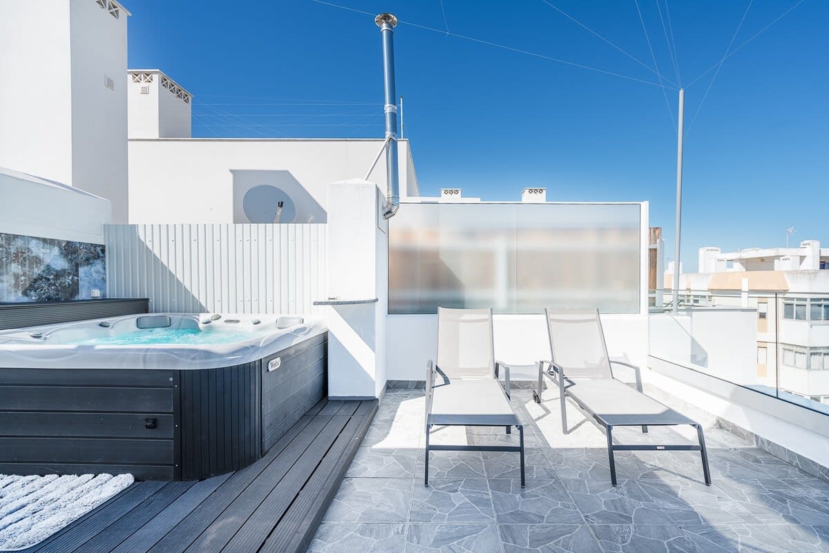 Penthouse 1 - Photo 2