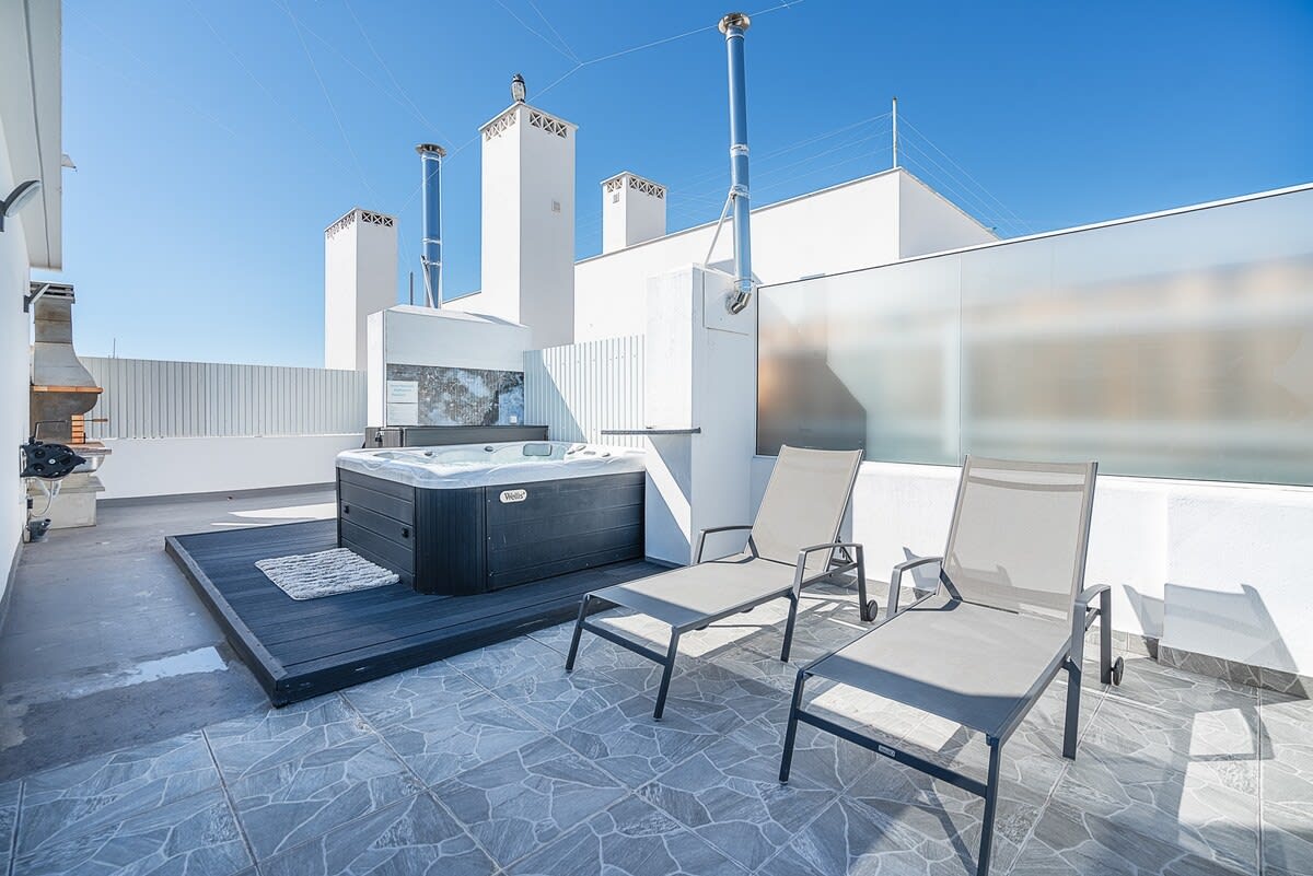 Penthouse 1 - Photo 1