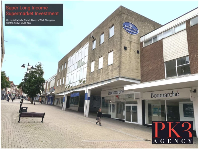 Co-op, 65 Middle Street, Glovers Walk Shopping Centre, Yeovil BA21 4LX