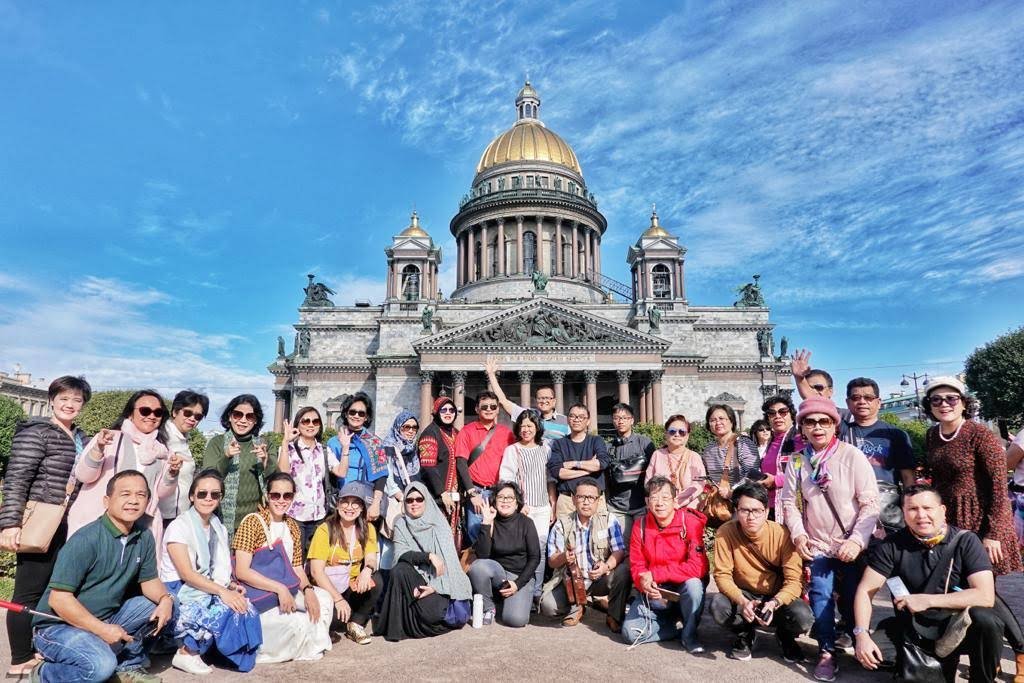 Russia Falls Wonderland