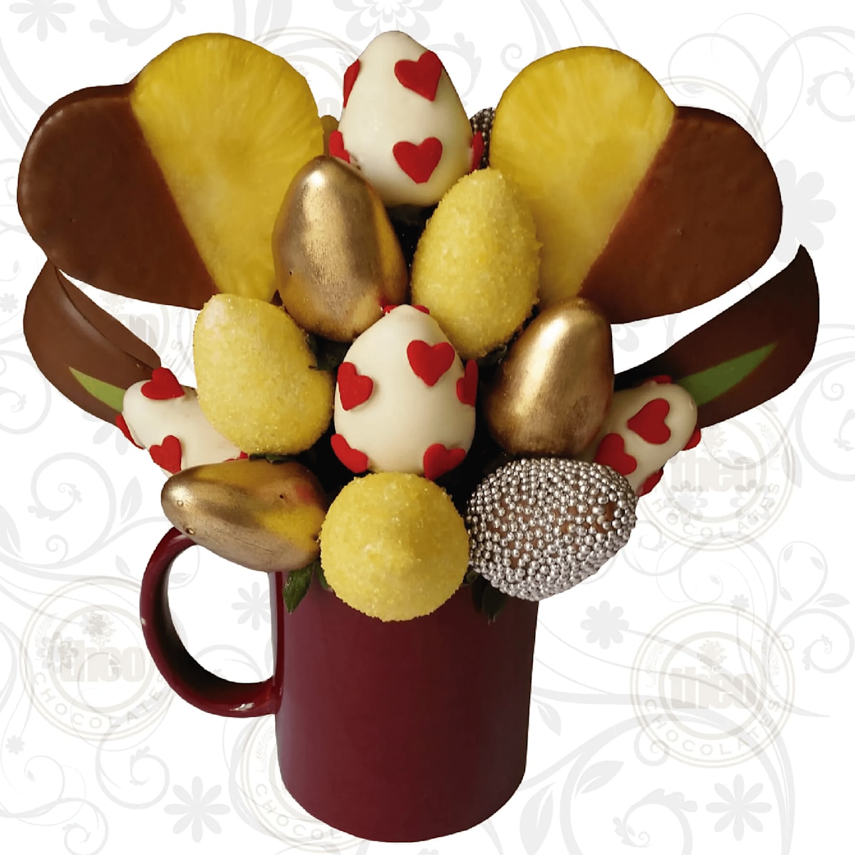 Arreglo frutal taza cerámica con chocolate y corazones de piña