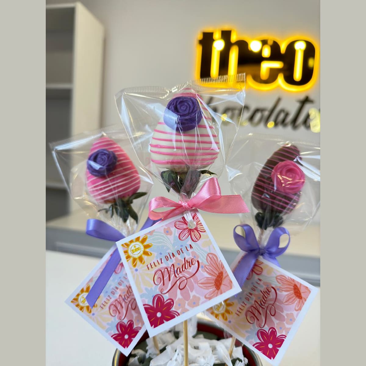 Fresa individual en pincho — Día de la Madre
