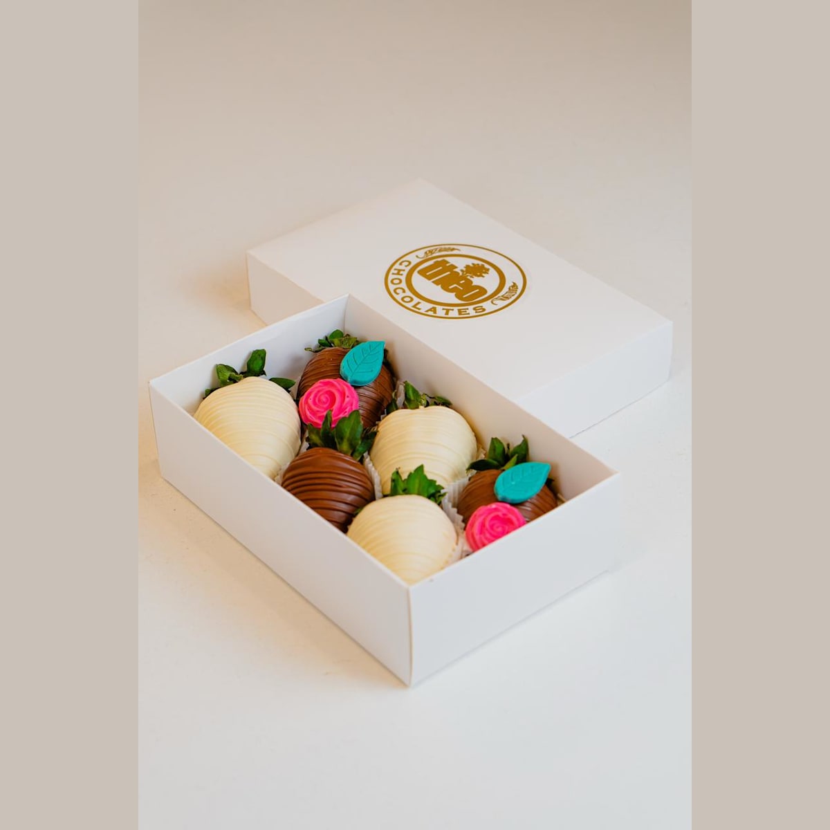 Caja 6 Fresas "Día de la Mujer"