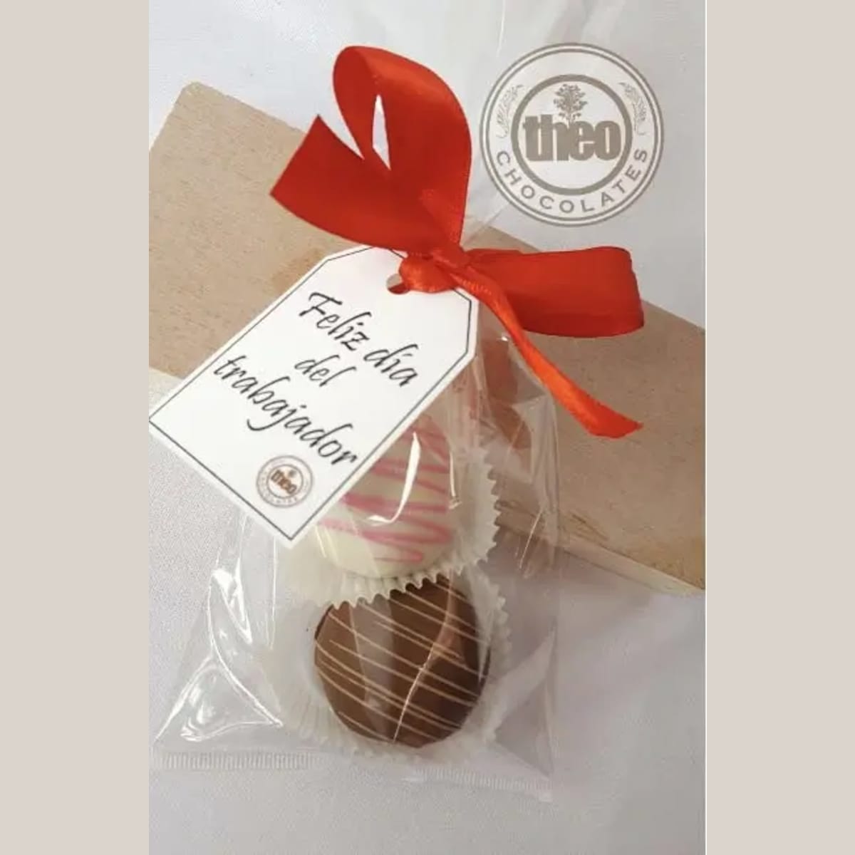 Paquete con 2 Bombones de Chocolate