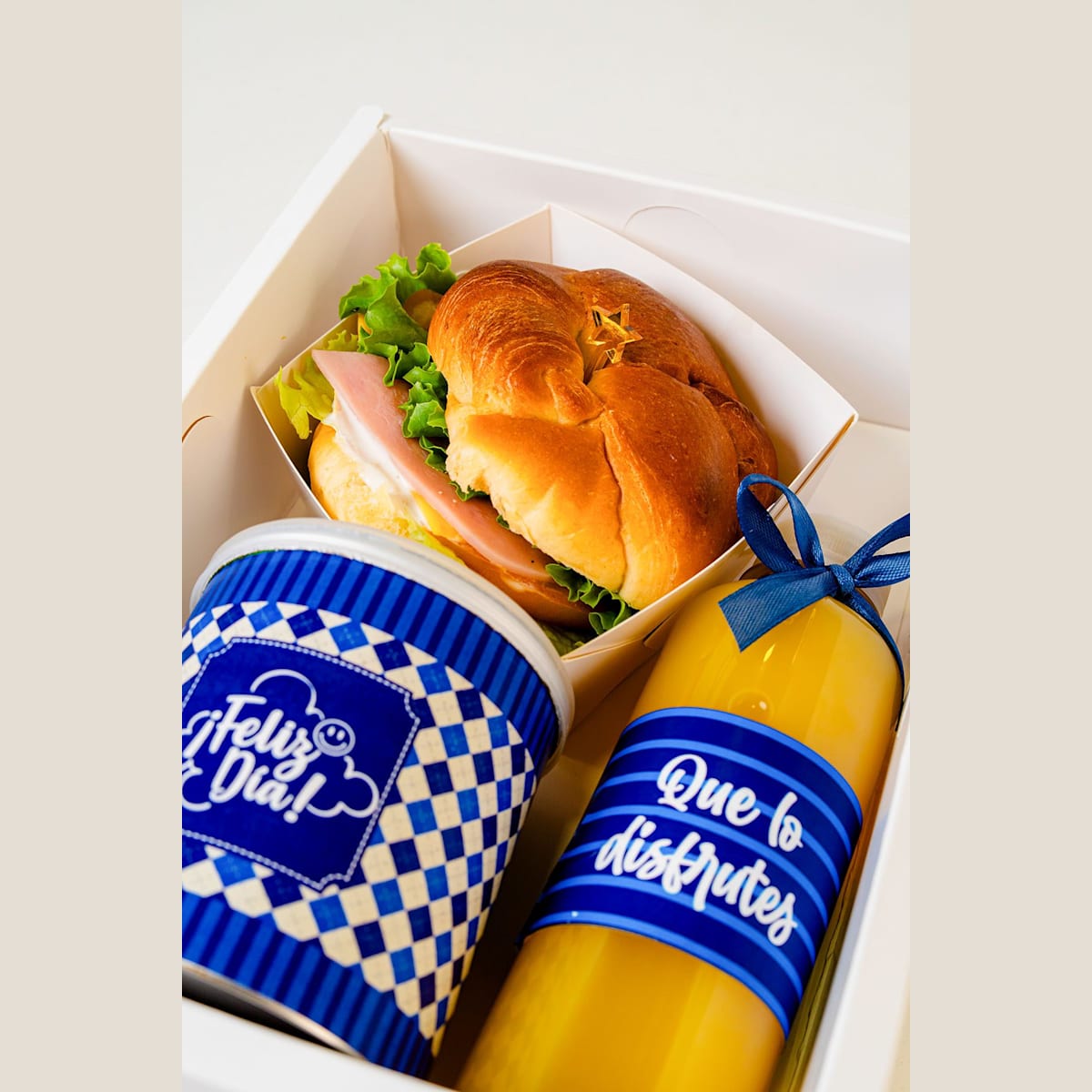 El "Desayunito" (precio único)