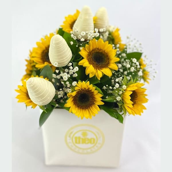 Arreglo con Girasoles y Fresas con Chocolate Blanco