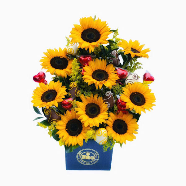 Arreglo con girasoles y fresas con chocolate