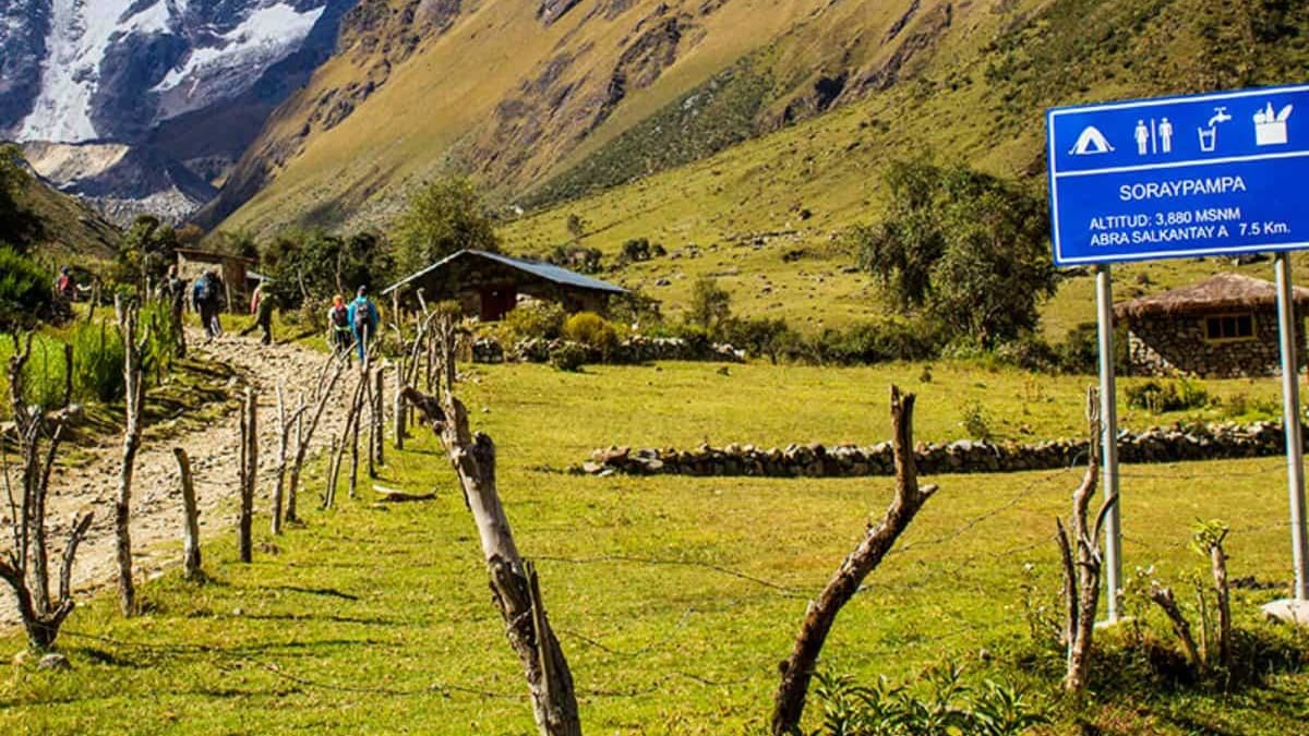 Soraypampa pampa andina punto de inicio caminata Laguna Humantay Salkantay tour privado desde Cusco