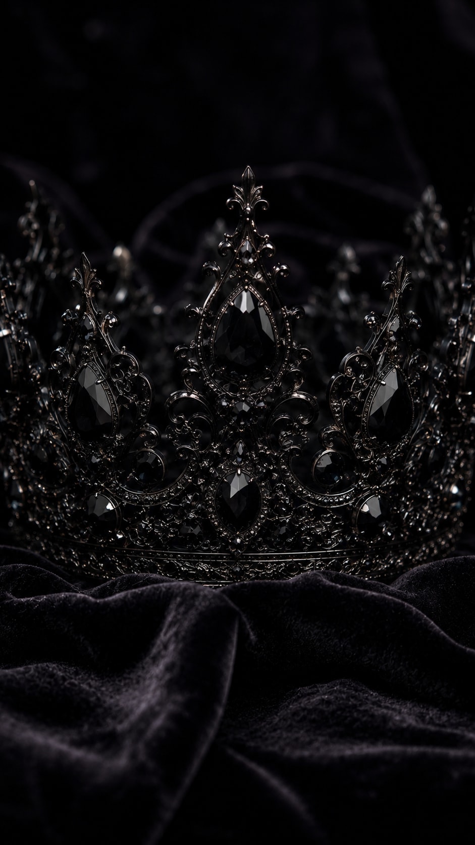 Black Crown in Shadow