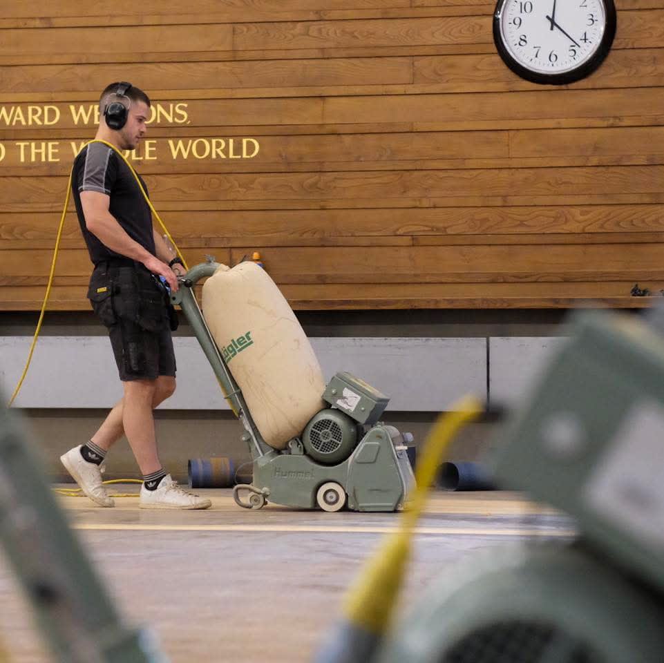experts-restore-original-wood-floors