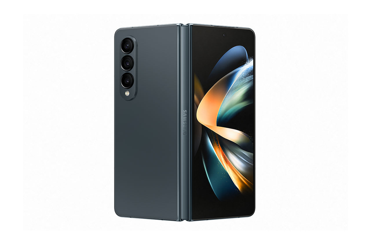 Galaxy Z Fold 4 Official Render and Display