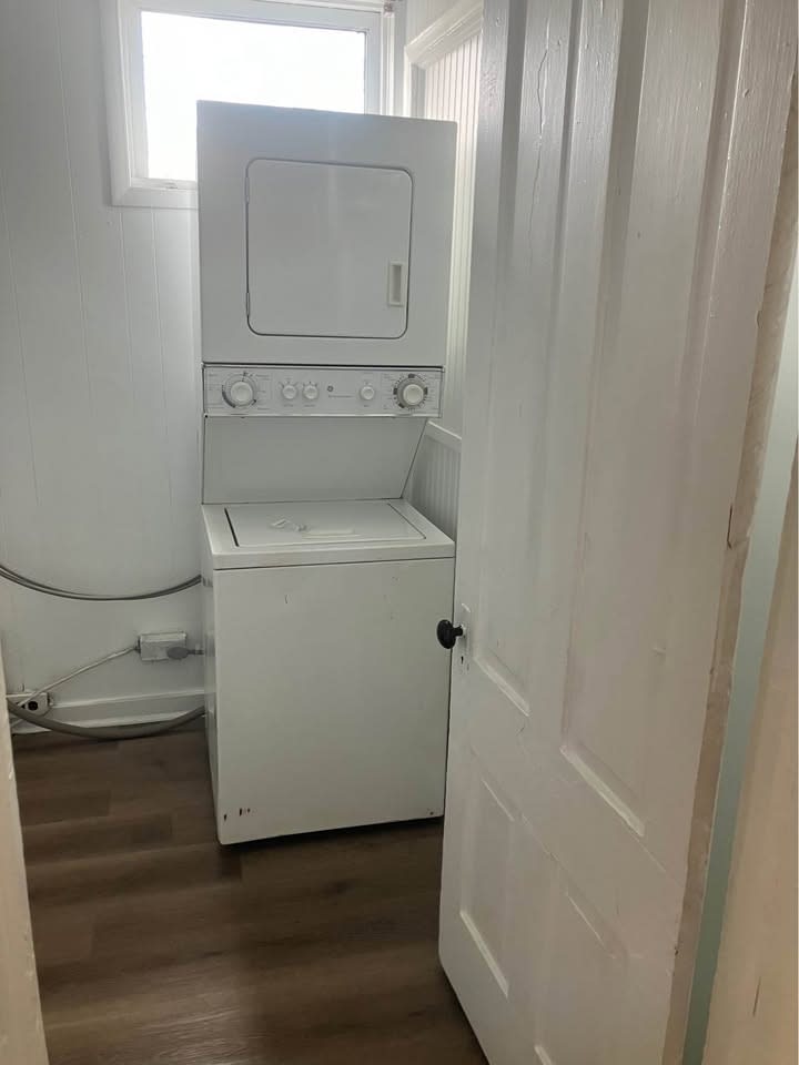 2 Beds 1 Bath - Apartment interior