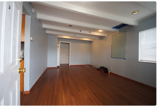2 Beds 1 Bath Apartment