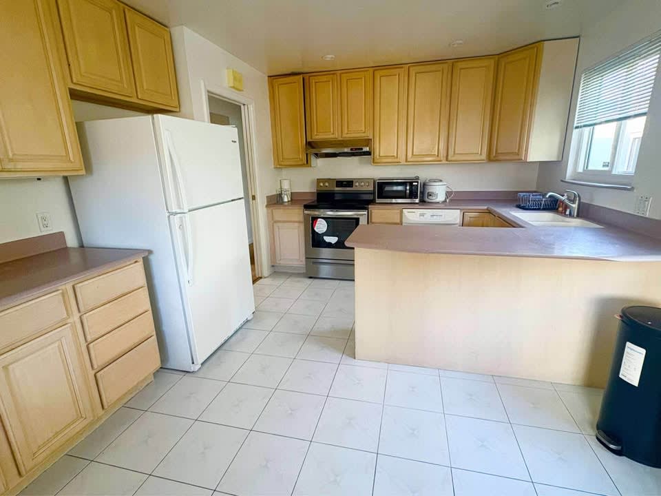 1 Bed 1 Bath - Apartment