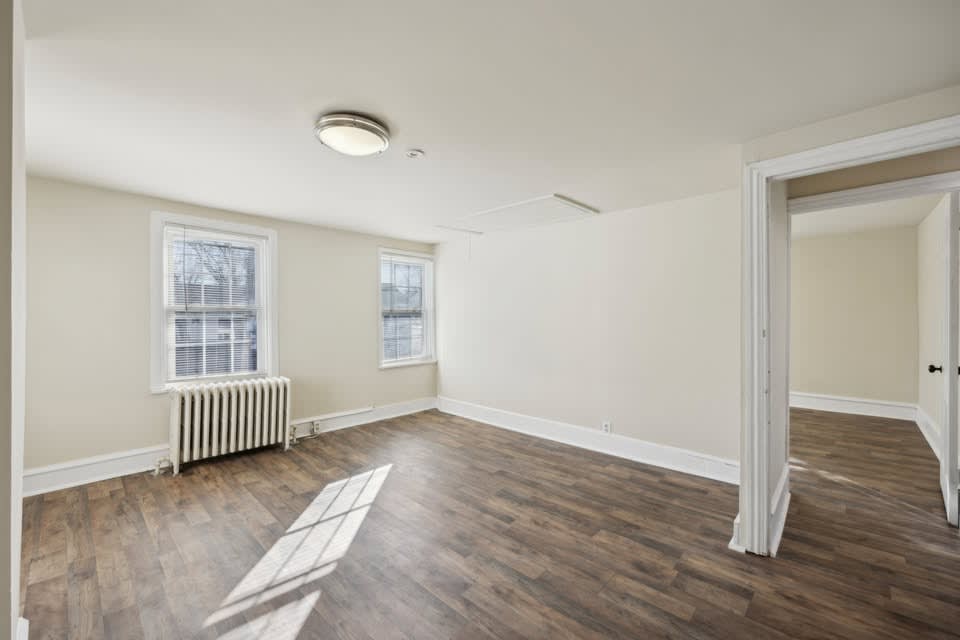 3 Beds 2 Baths - House interior