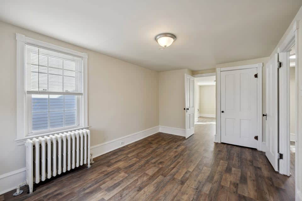 3 Beds 2 Baths - House interior