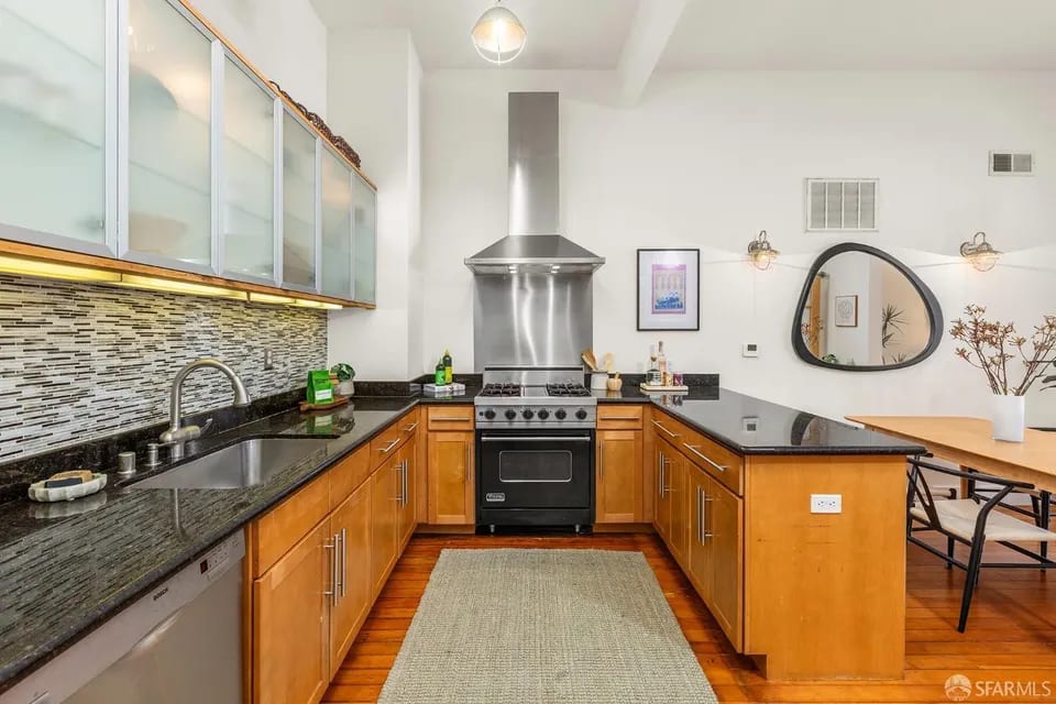  1 Bedroom 1 Bathroom Apartment  layout