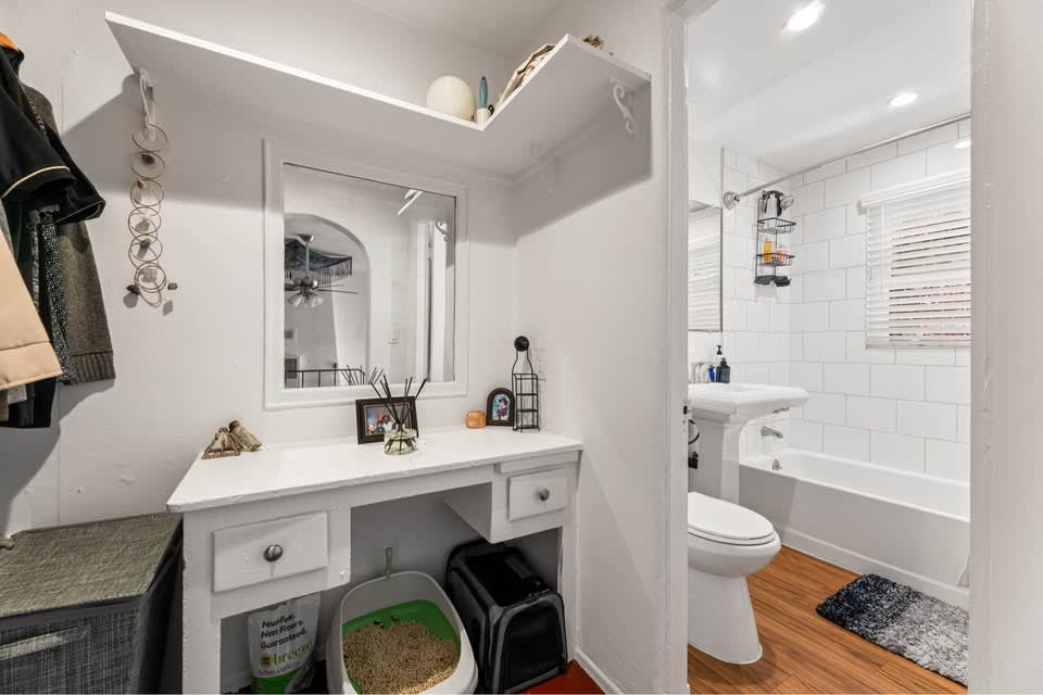 1 Bed 1 Bath - Apartment layout